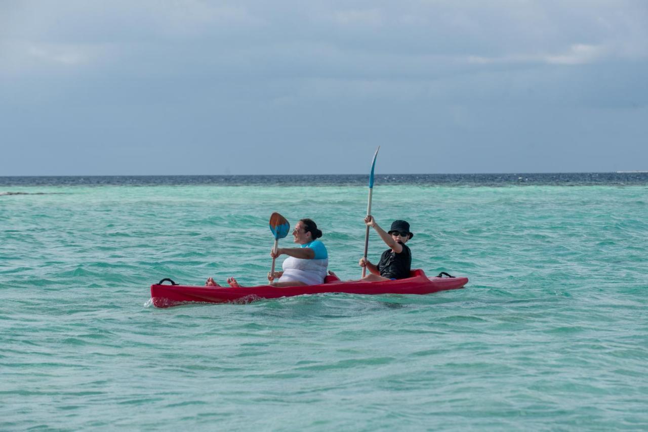 Ocean Lilly Inn Hangnaameedhoo 외부 사진