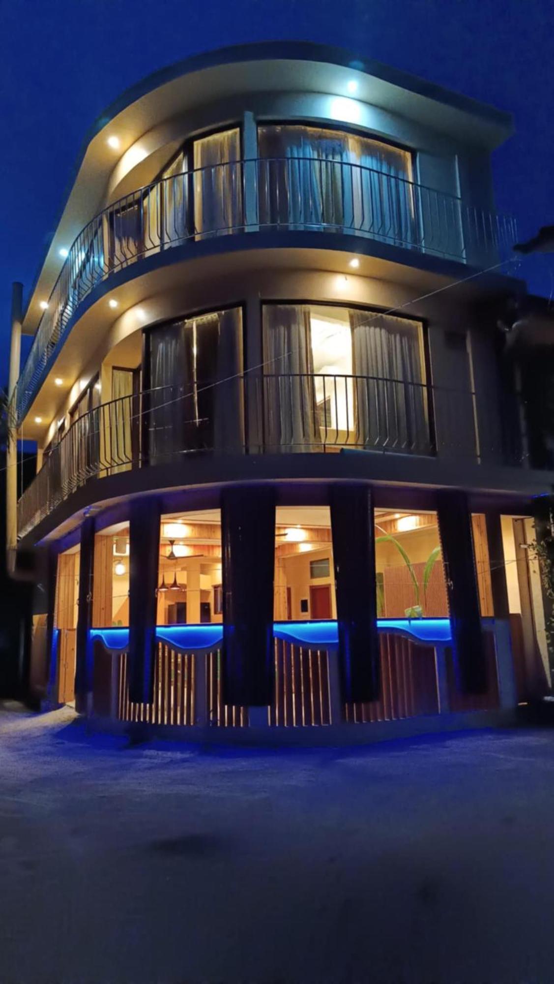 Ocean Lilly Inn Hangnaameedhoo 외부 사진